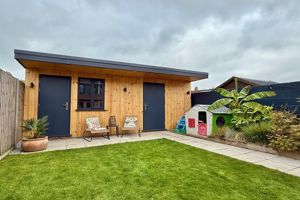 Garden Studio- click for photo gallery